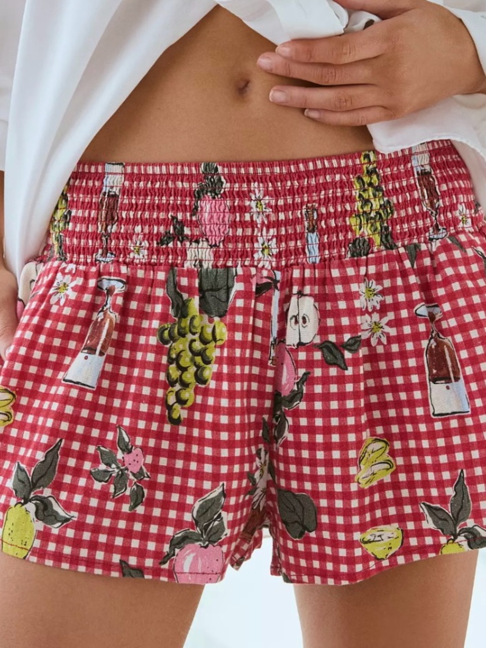 Urban Outfitters Kimchi Blue picnic-print smocked linen-blend shorts NWOT